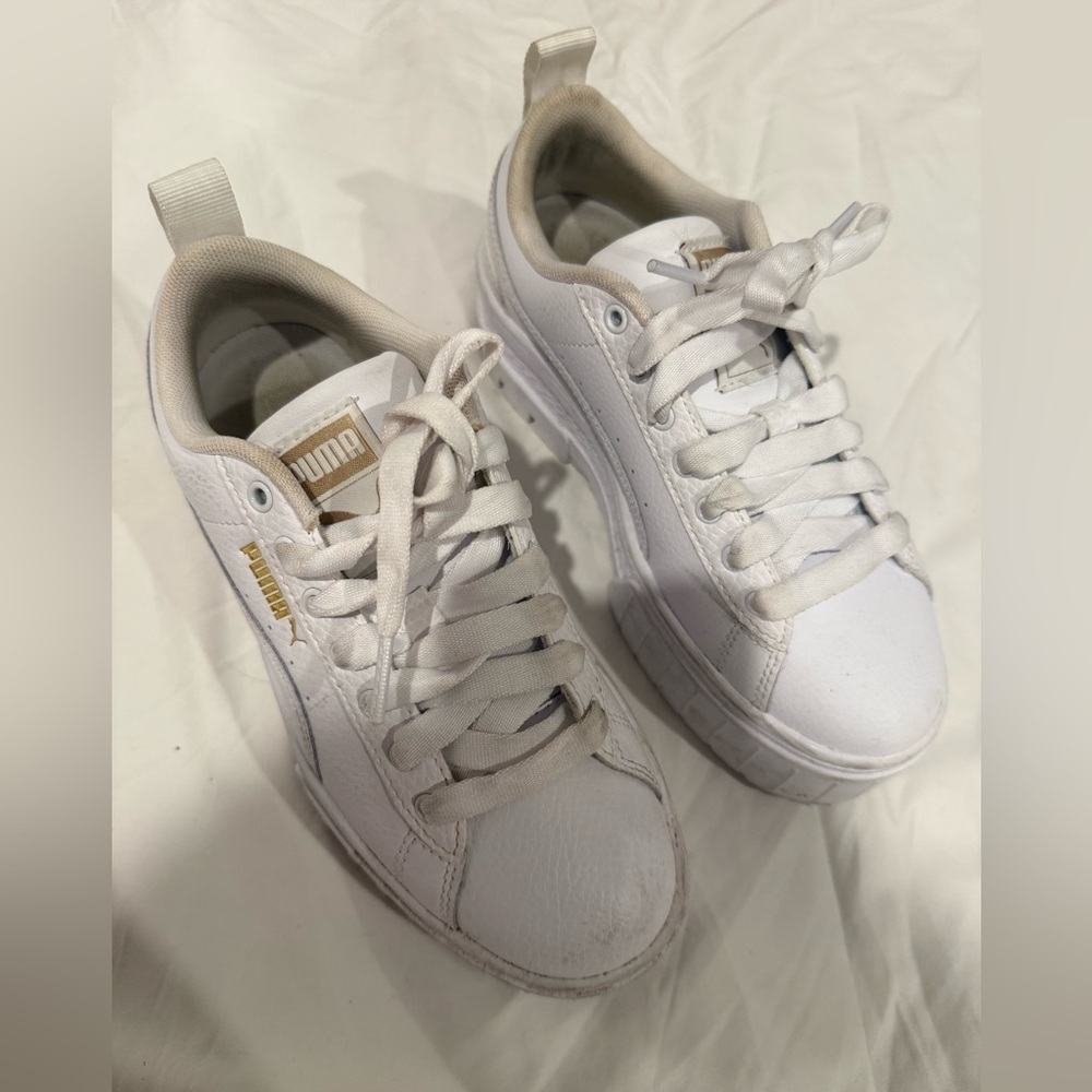 Puma Big Kids White and Gold Casual Platform Sneakers Size 4